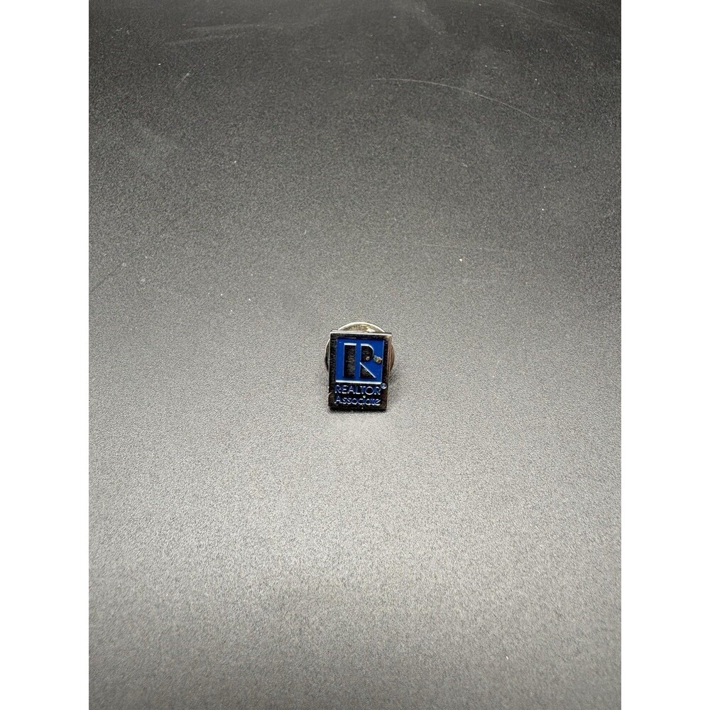 Vintage Silver Tone Real estate agent Realtor Associate Lapel Pin K529